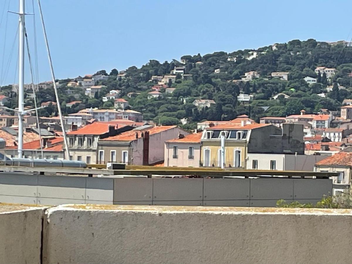 Apartment T2, Climatise, Wifi, Parking Et Piscine Prives Sete